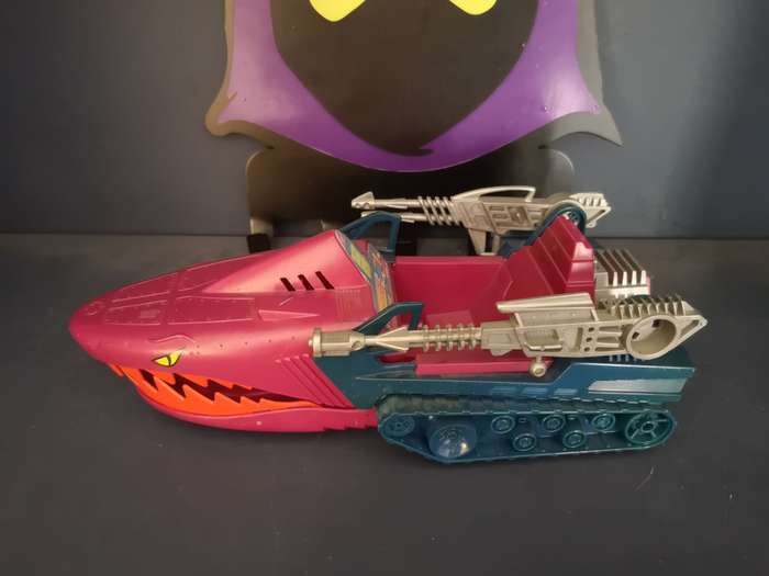 Land Shark complete, vintage MOTU / He-man action figure