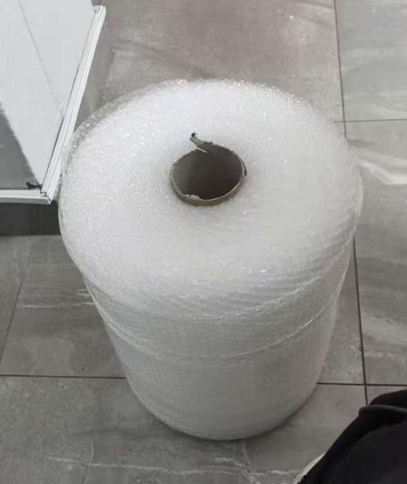 Bubble rolls 30x40H