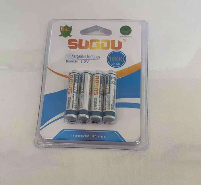 RECHARGEABLE BATTERIES 1.2V AAA