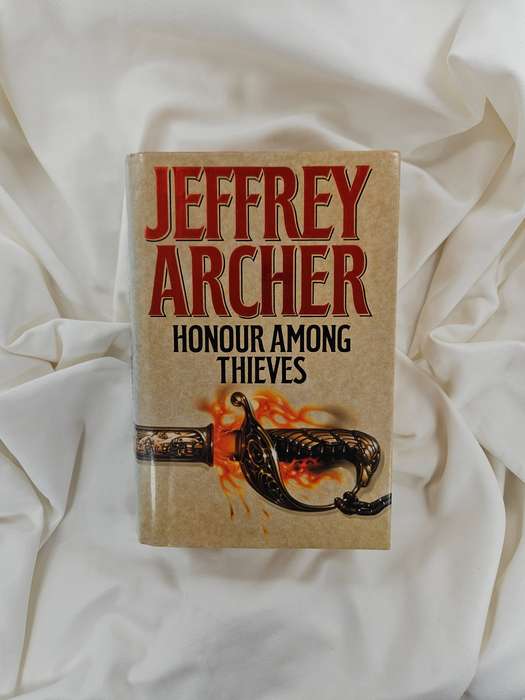 Honour Among Thieves by Jeffrey Archer - Hardback