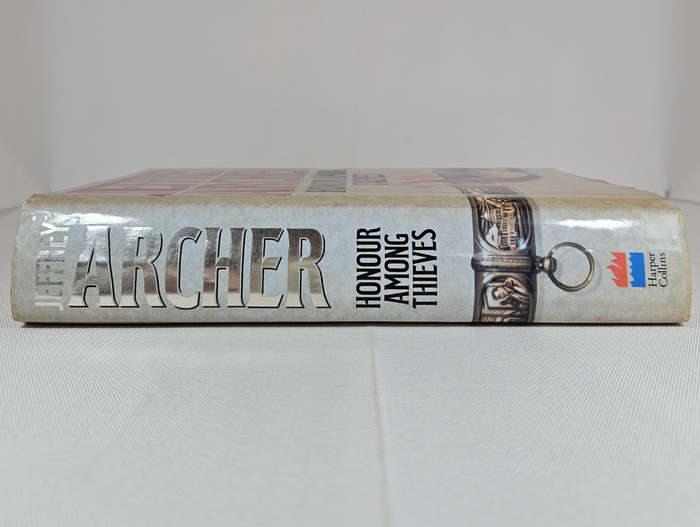 Honour Among Thieves by Jeffrey Archer - Hardback