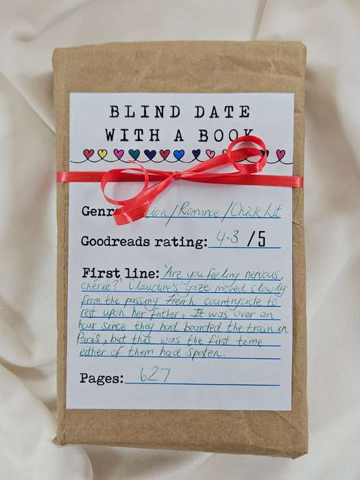 BLIND DATE WITH A BOOK - Fiction/Romance/Chick Lit