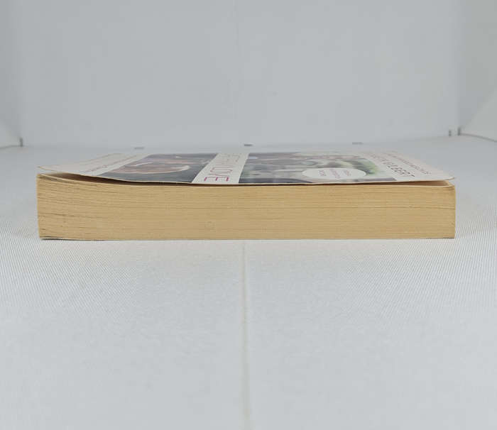 Eat Pray Love by Elizabeth Gilbert - Paperback