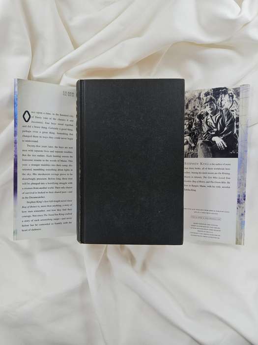 Dreamcatcher by Stephen King - Hardback (with REPLICA Scribner dust jacket)