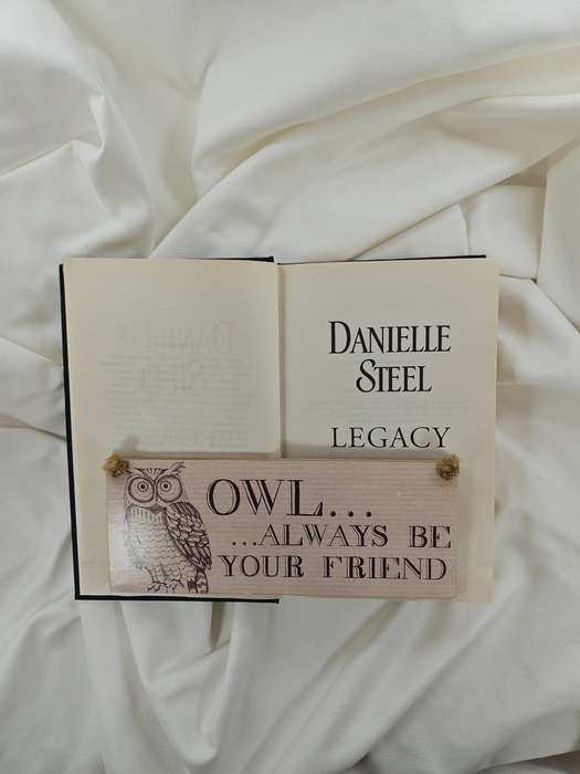 Legacy by Danielle Steel - Hardback