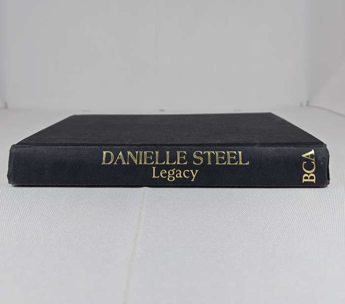 Legacy by Danielle Steel - Hardback