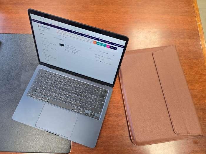 Apple MacBook Air 13, M2: 8Gb Unified Memory, 512Gb SSD Storage
