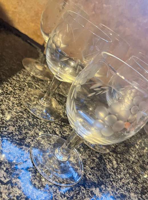 Glasses grape etched x6
