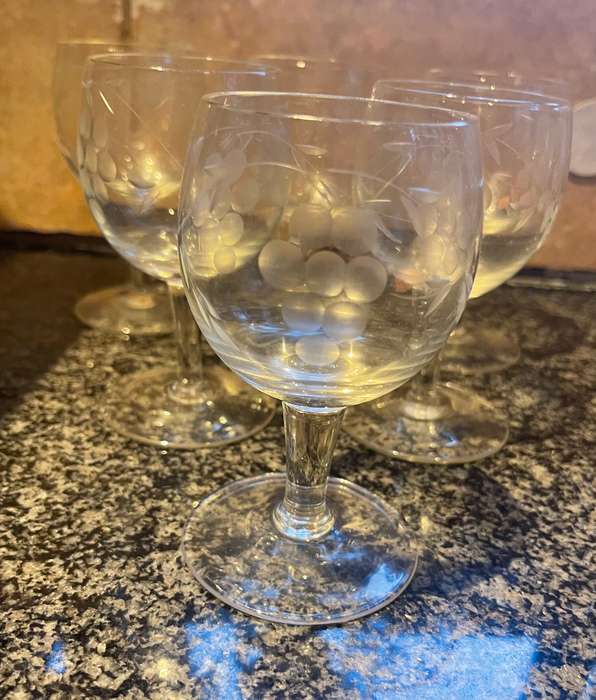Glasses grape etched x6