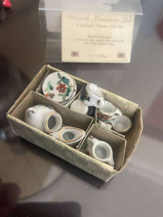 Teaset miniature Warwick miniatures