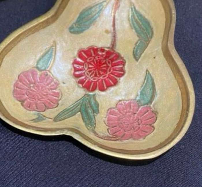 Bowls brass enamelled each