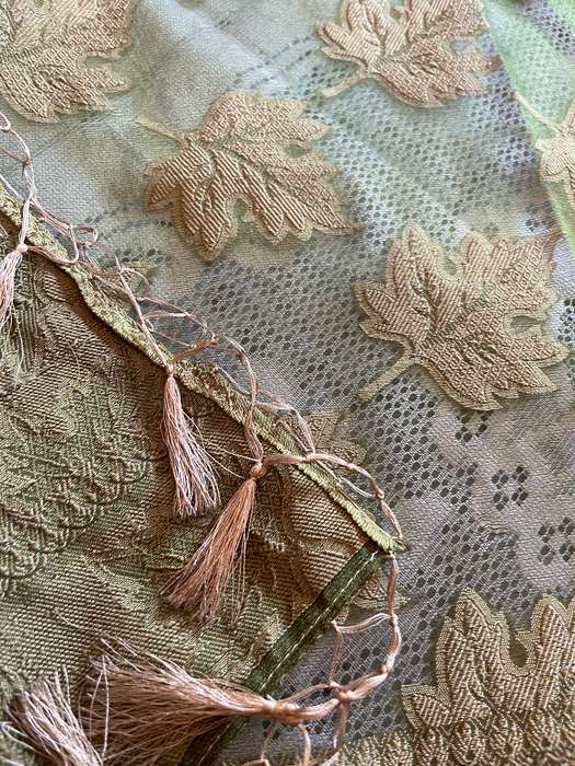 Table centre piece/ overlay/tablecoth(7)each