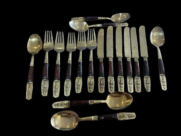 Cutlery set brass