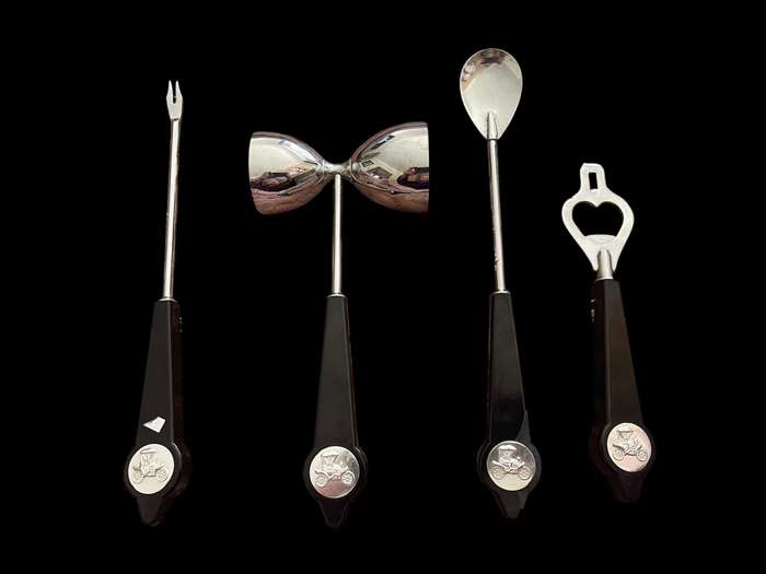 Bar cutlery set
