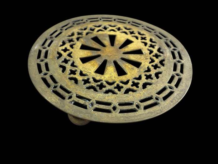 Trivet brass antique