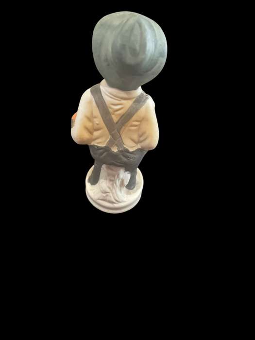 Figurine