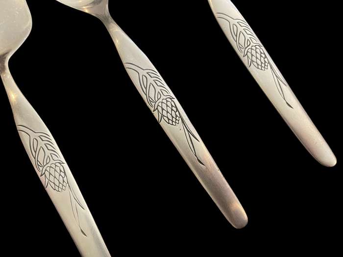 Salad servers cake lift Eetrite King Protea