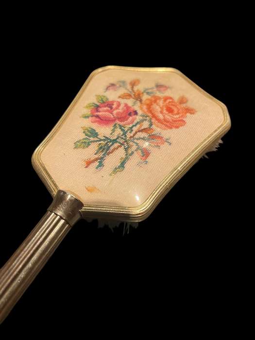 Hair brush vintage