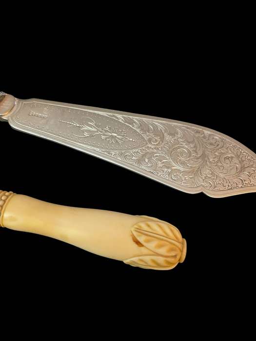 Cutlery serving set antique (NR11)