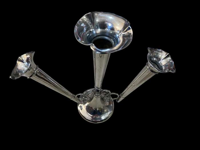 Epergne candle holder