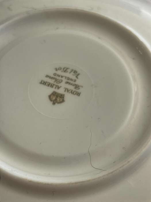 Saucer Royal Albert Val D Or