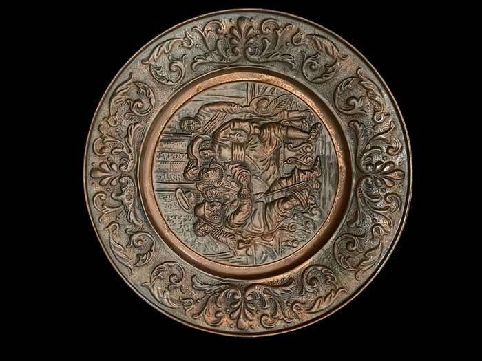 Plate display copper extra large