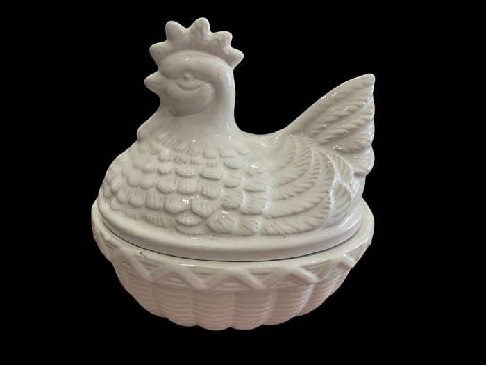 Egg holder