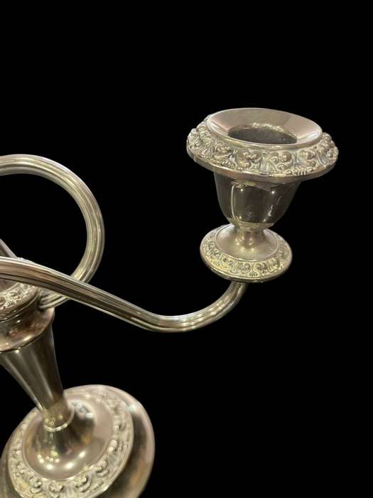 Candle holder