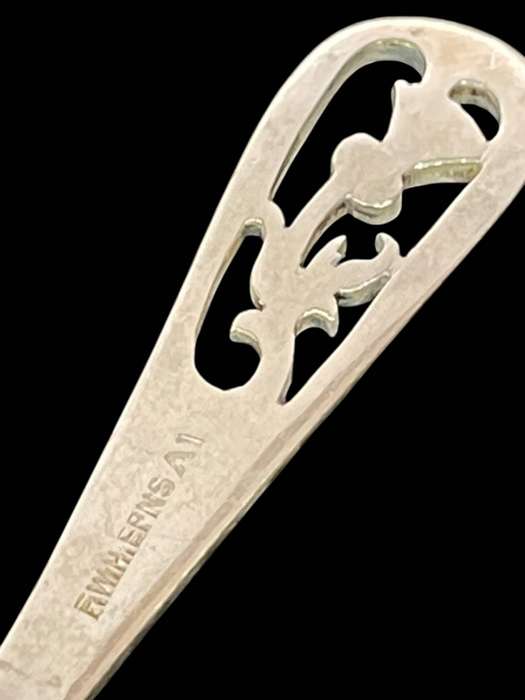 Tea caddy spoon