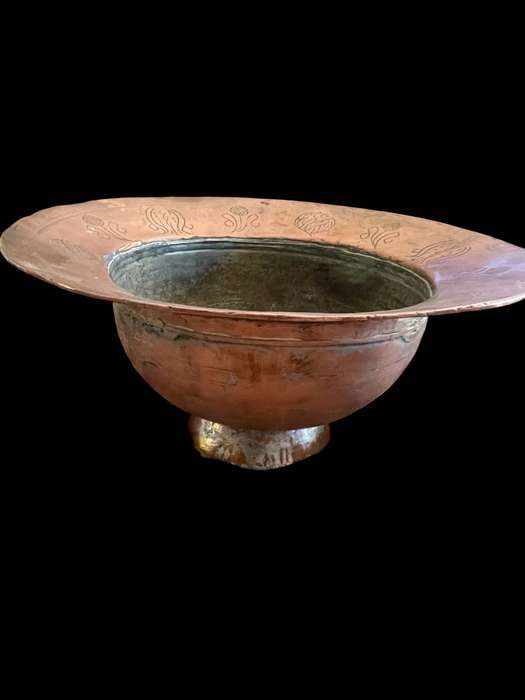 Copper bowl antique