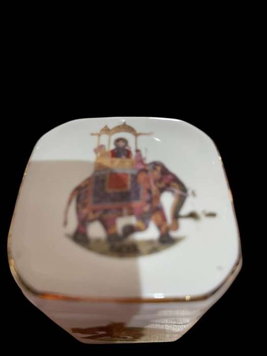 Trinket holder India