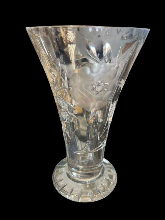 Vase rose cut Czech crystal(B)