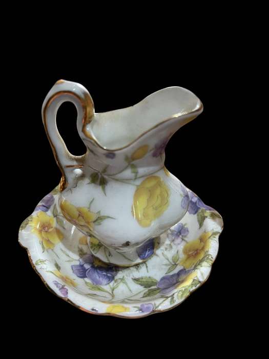 Ornament jug basin Regal small