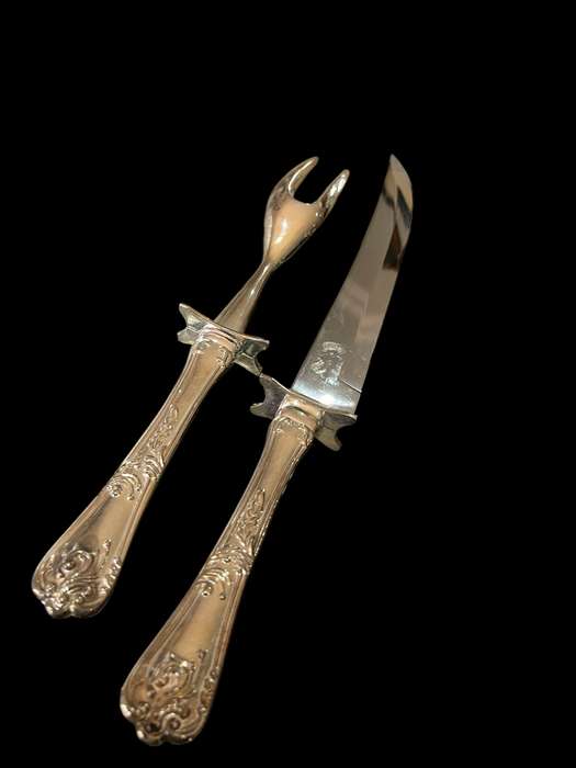Carving set