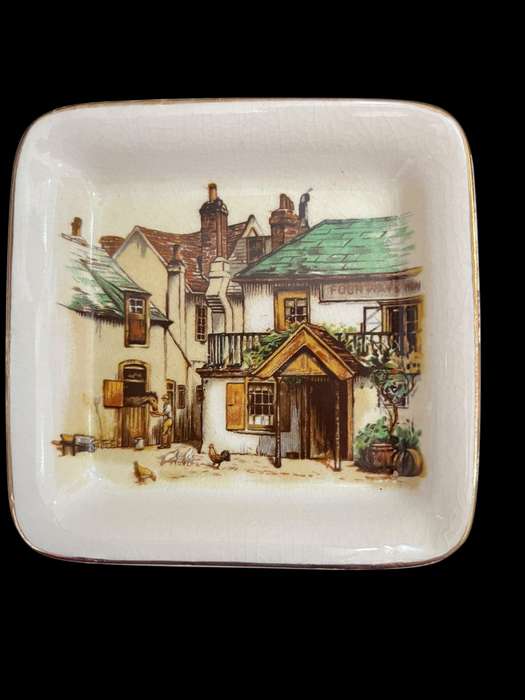 Plate/teaspoon rest porcelain