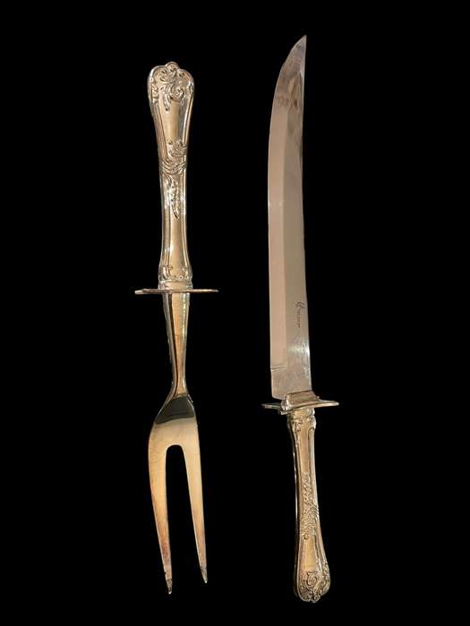 Carving set