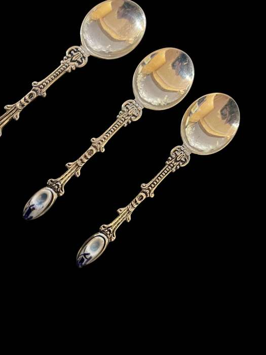 Teaspoons Delft demitasse