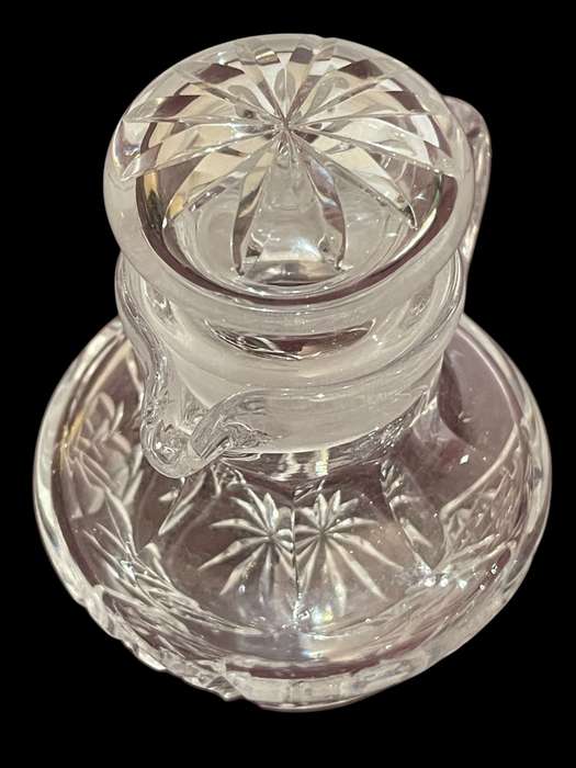 Decanter salad dressing/oil
