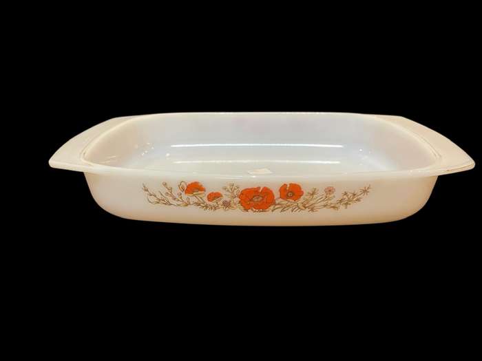 Oven dish milk glass(NR4)