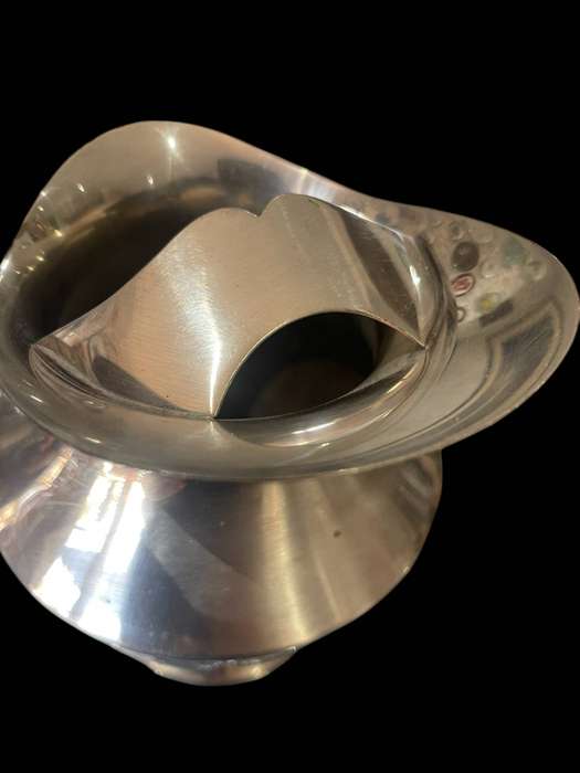 Jug/vase(B) silver plated
