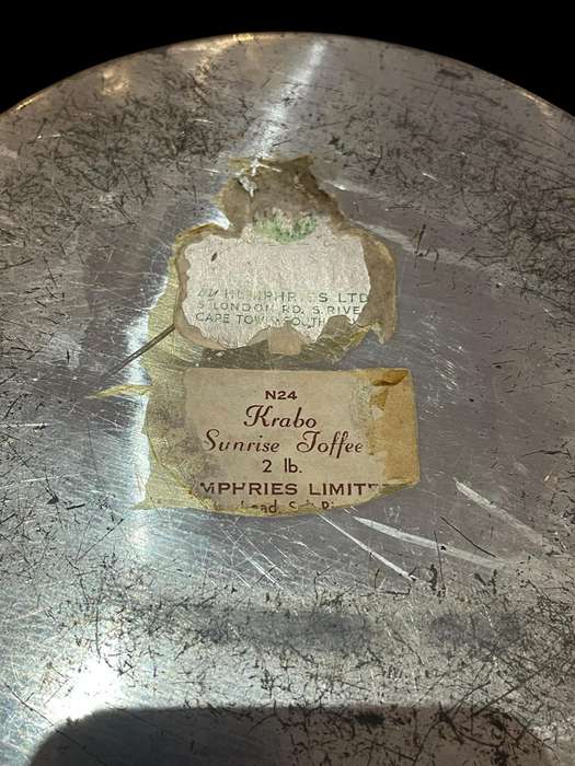 Ornament tin