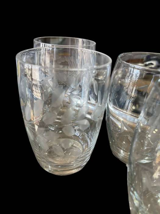 Glasses grape etched x6