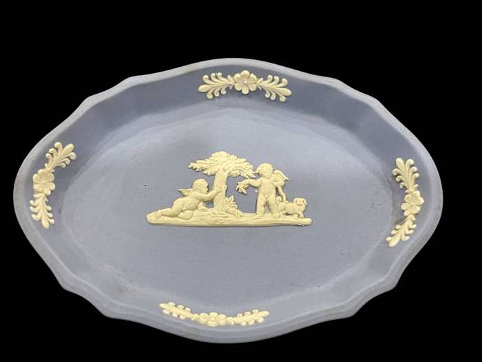 Plate display Wedgwood