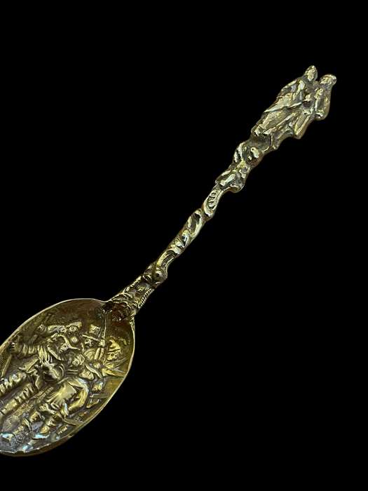 Spoon Italy