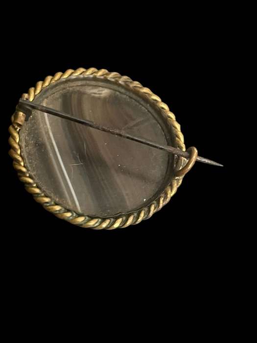Brooch(NR24)