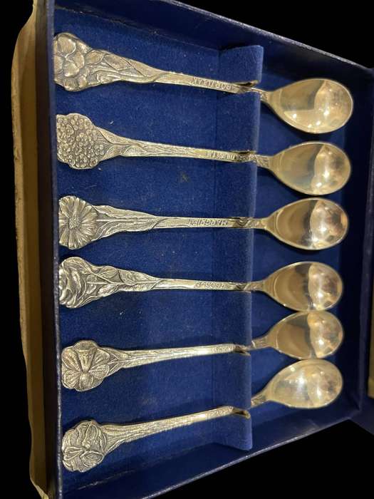 Teaspoons Dutch(NR4)