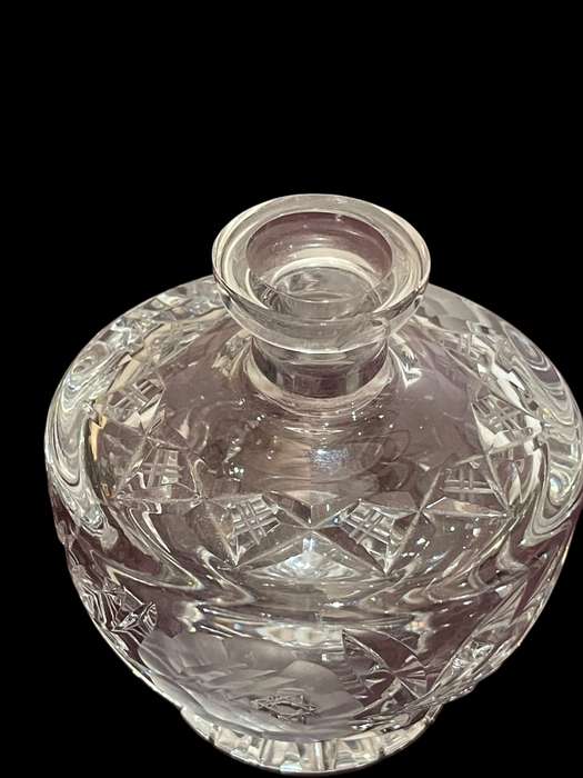Perfume bottle rose cut