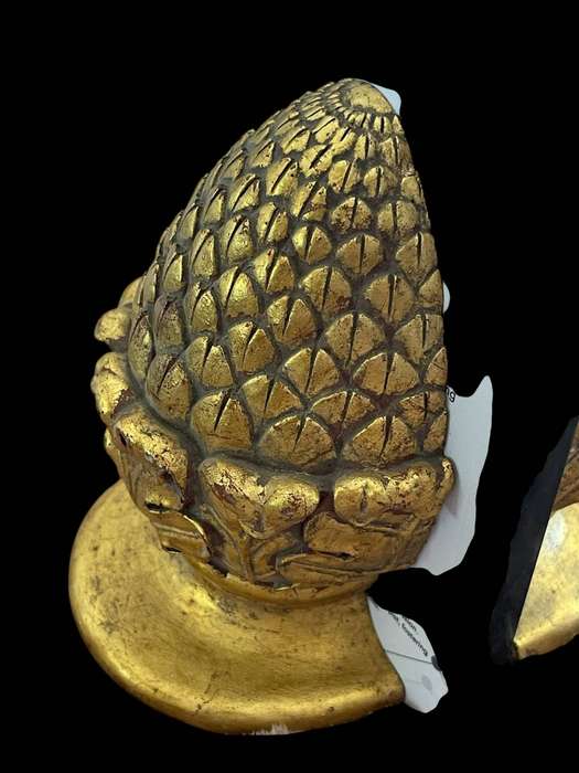 Bookends acorn shaped