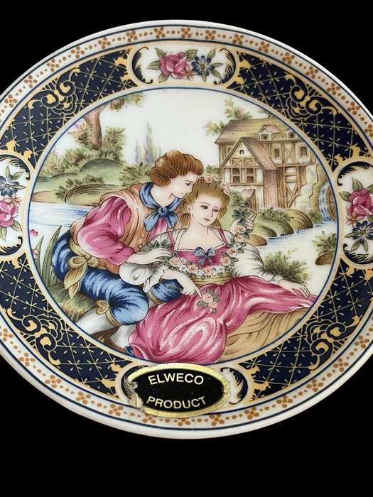 Plate display Royal Avon