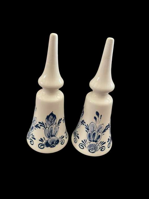 Curtain rod finials Delft